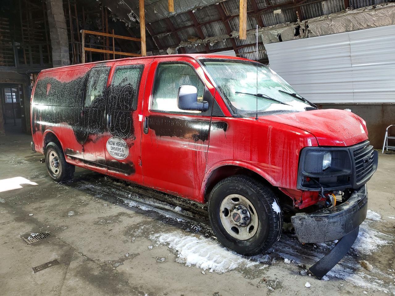 2017 GMC Savana 3500 Cargo Utility / Service Van