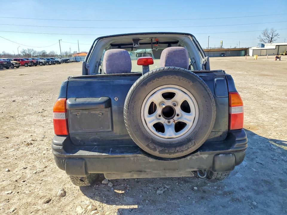 2000 Chevrolet Tracker