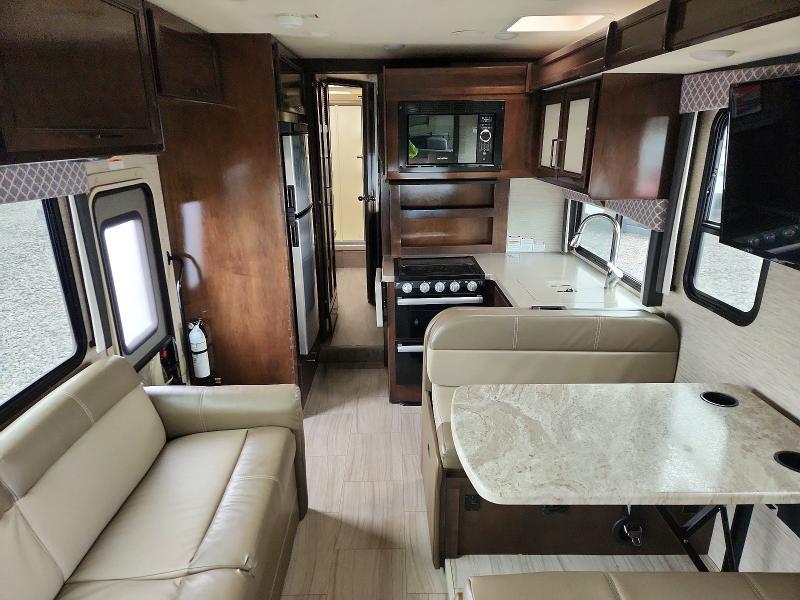 2021 Ford E450 rv