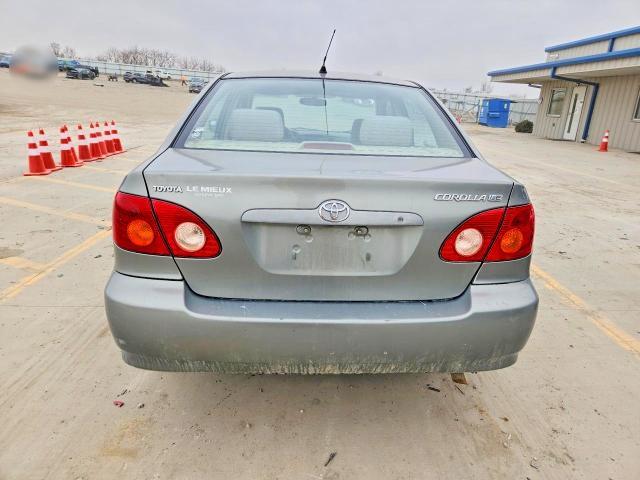 2004 Toyota Corolla le
