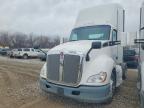 2015 Kenworth T680 Semi Truck