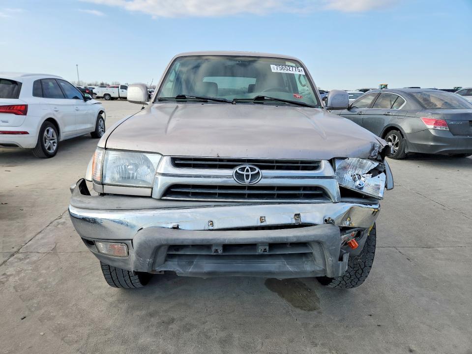 2002 Toyota 4runner SR5