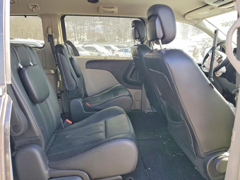 2015 Chrysler Town & Country Touring