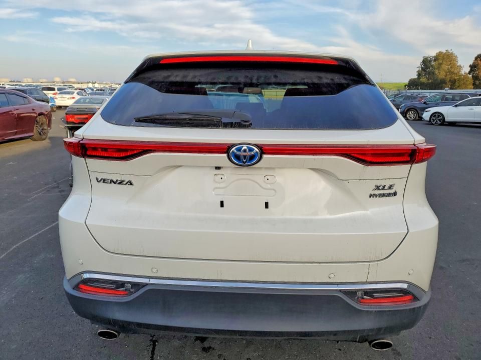 2021 Toyota Venza le