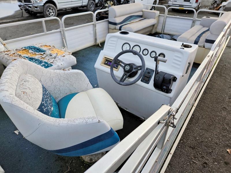 1996 Lowe Boat
