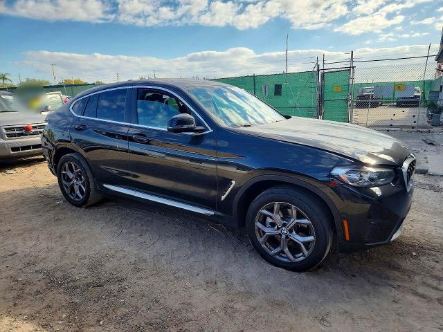 2023 BMW X4 Xdrive30i