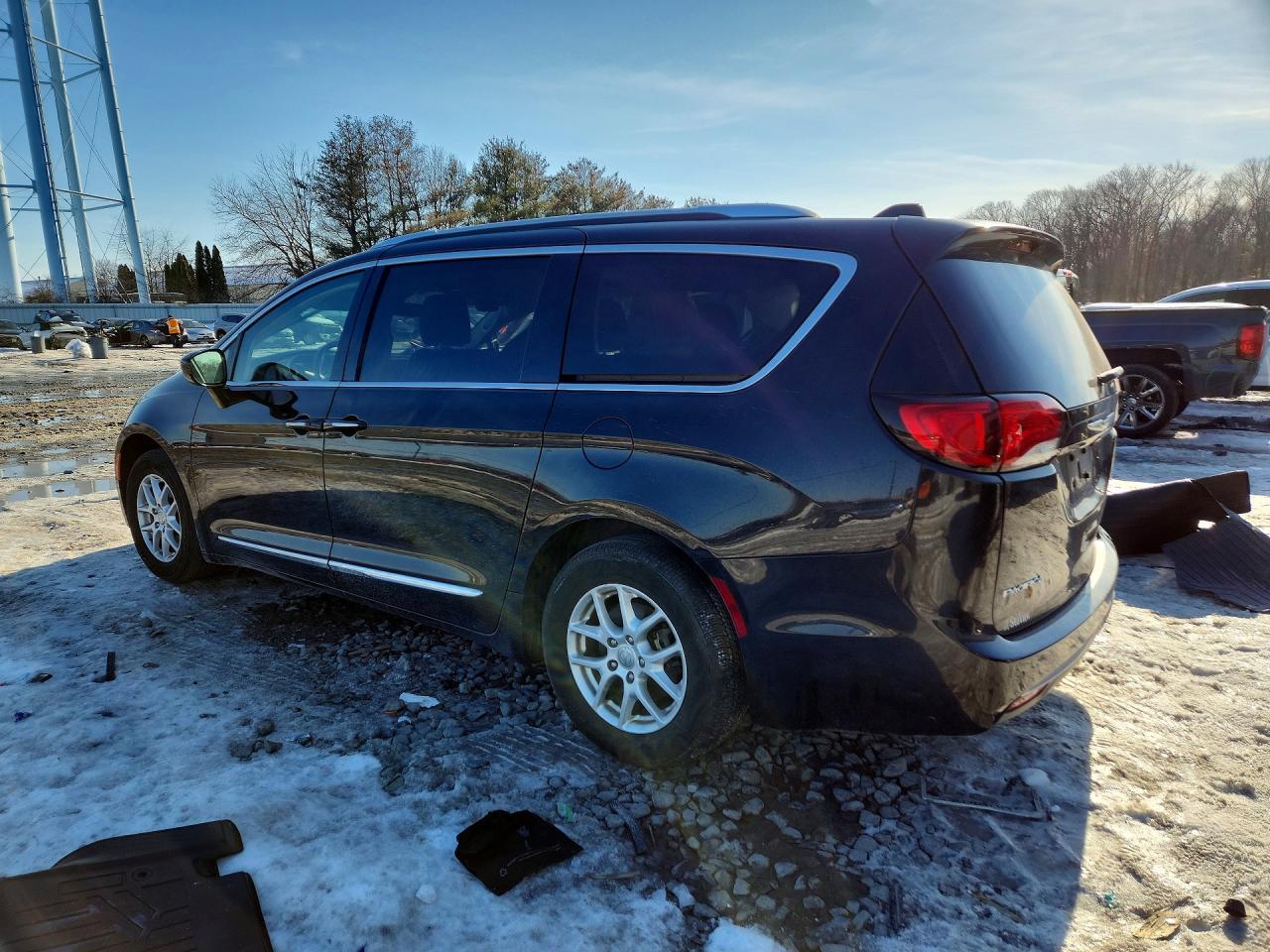 2020 Chrysler Pacifica Touring l