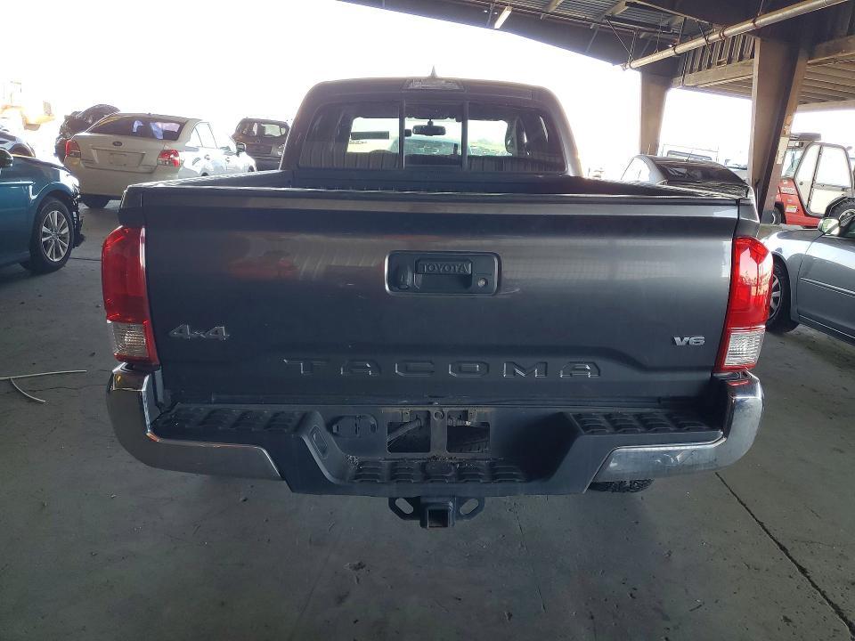 2017 Toyota Tacoma Double cab