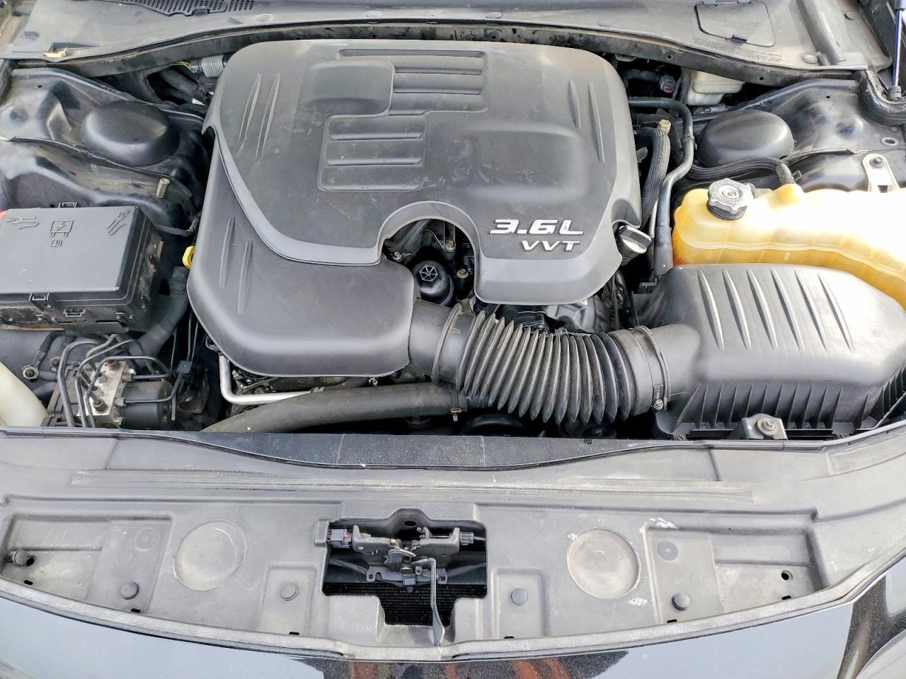 2014 Chrysler 300 s
