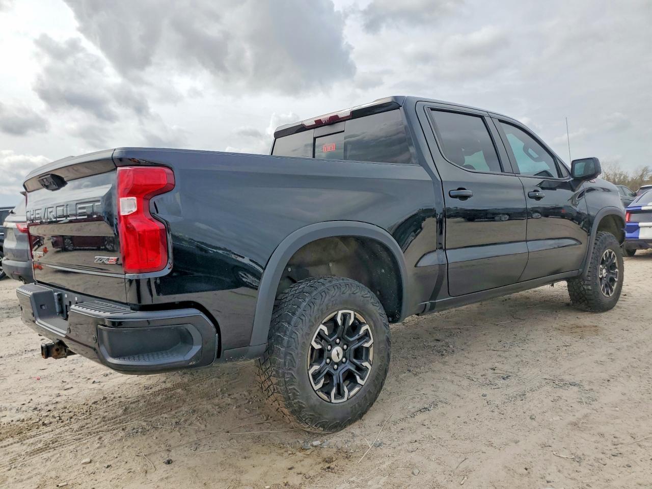 2023 Chevrolet Silverado K1500 ZR2