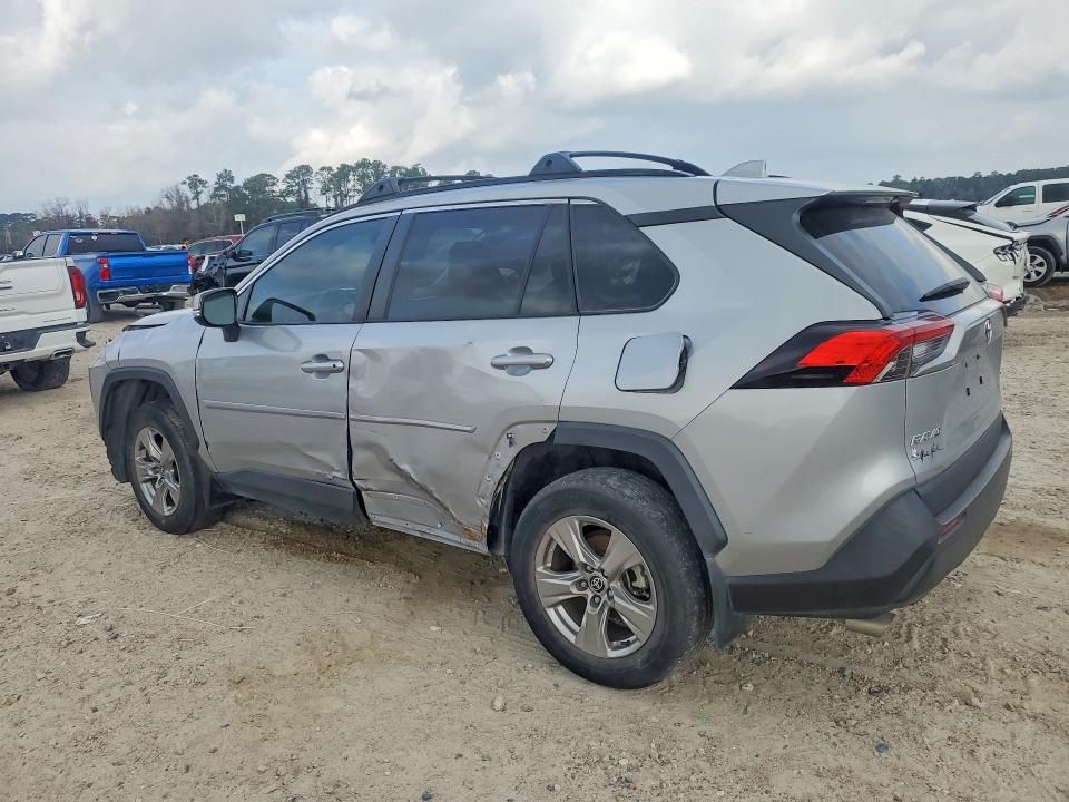 2022 Toyota Rav4 xle