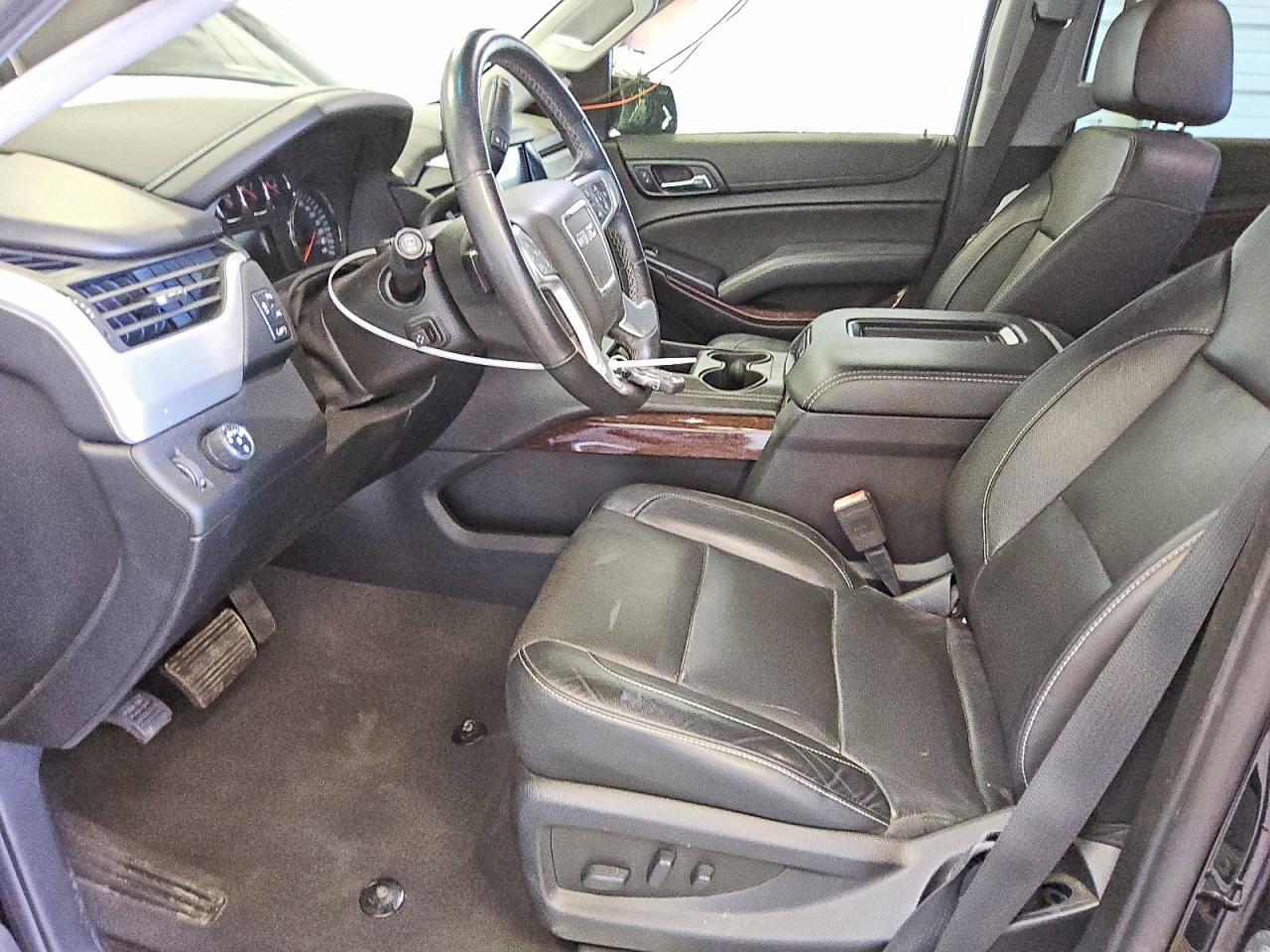 2019 GMC Yukon slt