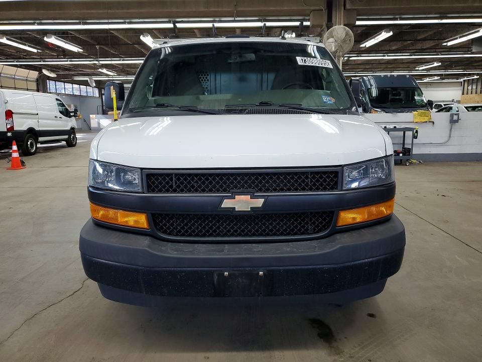 2018 Chevrolet Express G2500 Utility / Service Van