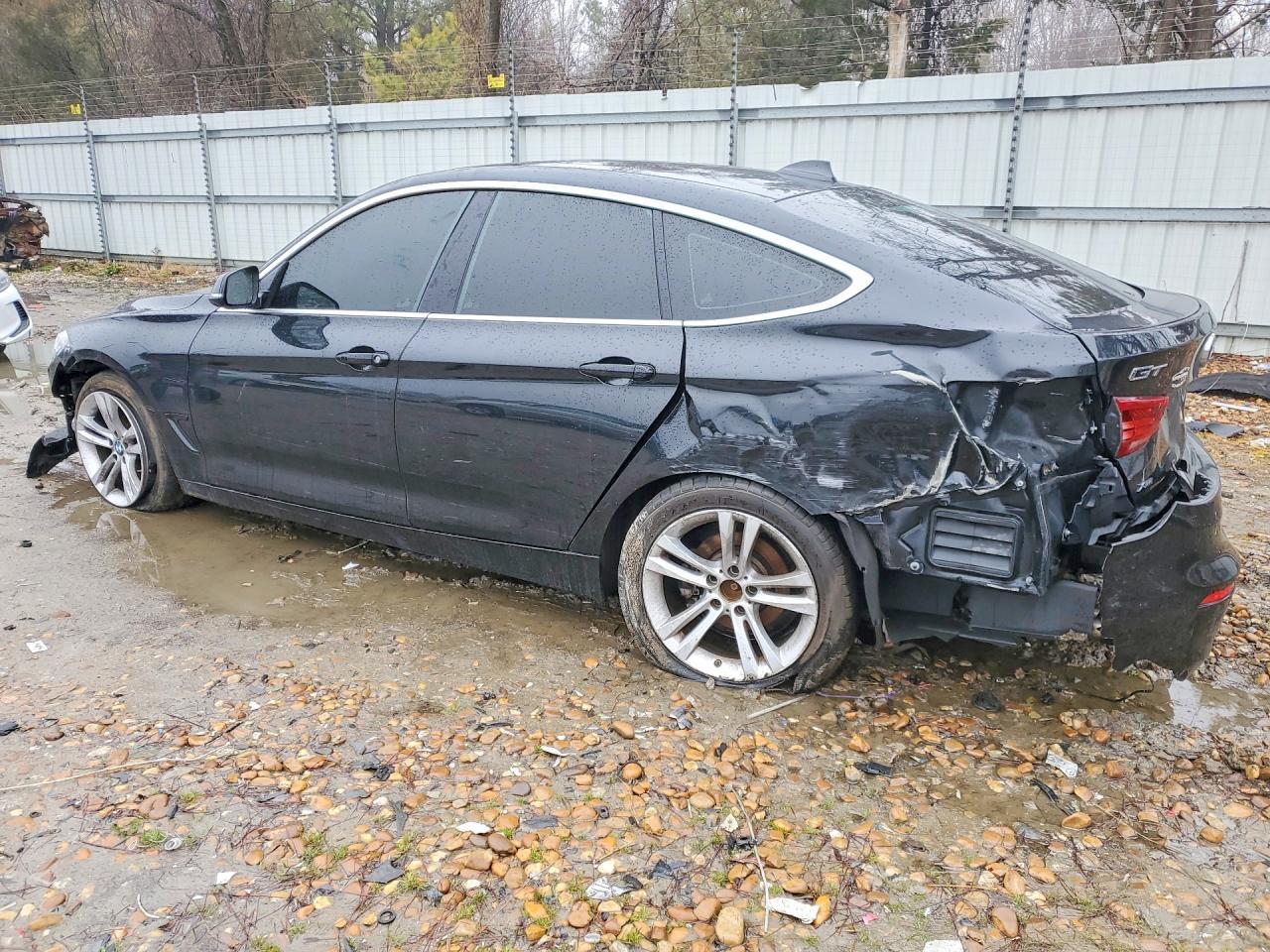 2018 BMW 330 Xigt