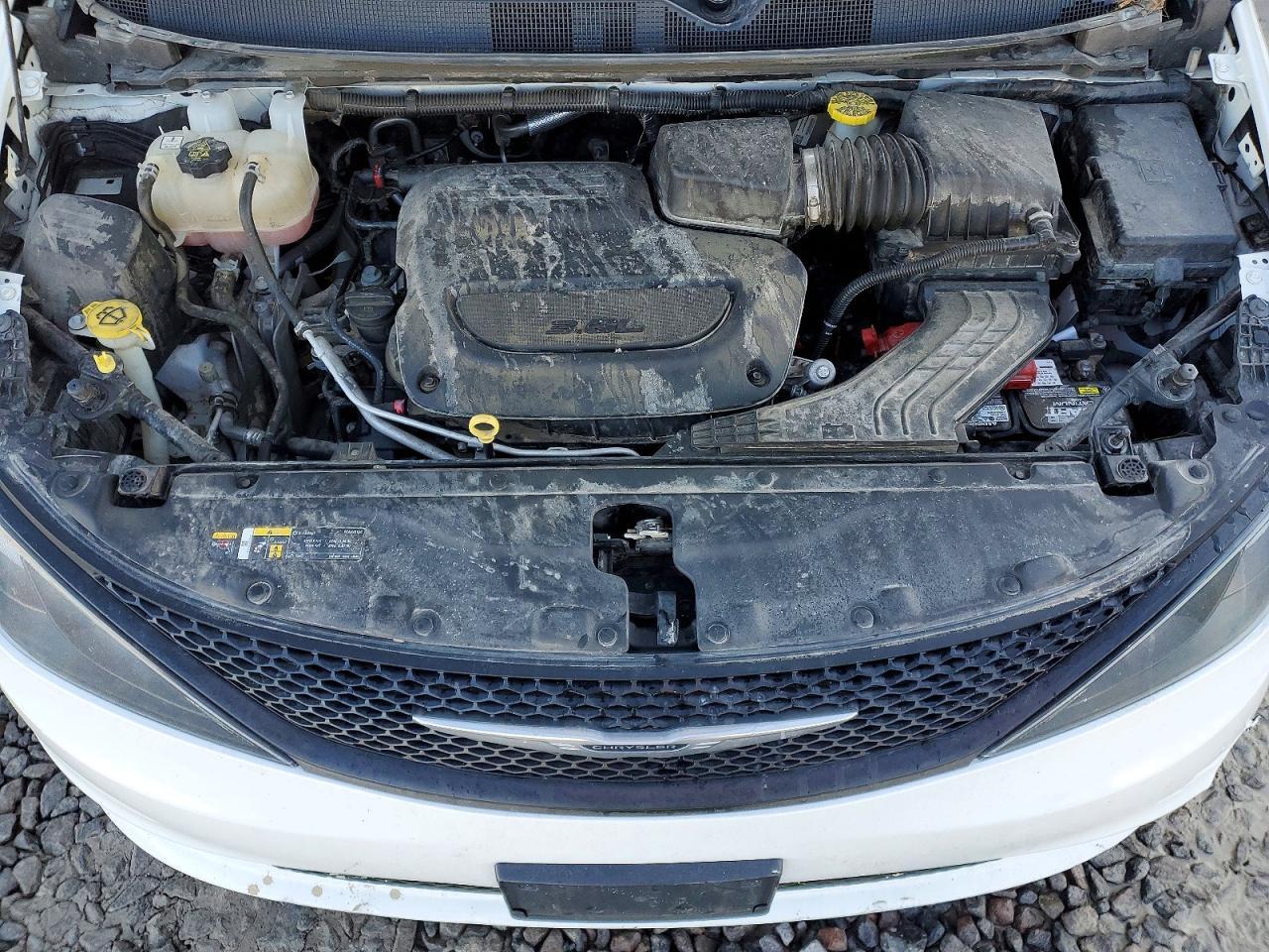 2023 Chrysler Voyager lx