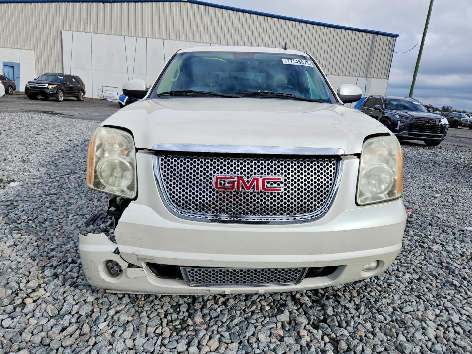 2010 GMC Yukon Denali