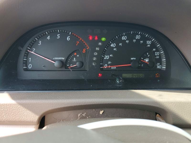 2004 Toyota Camry le