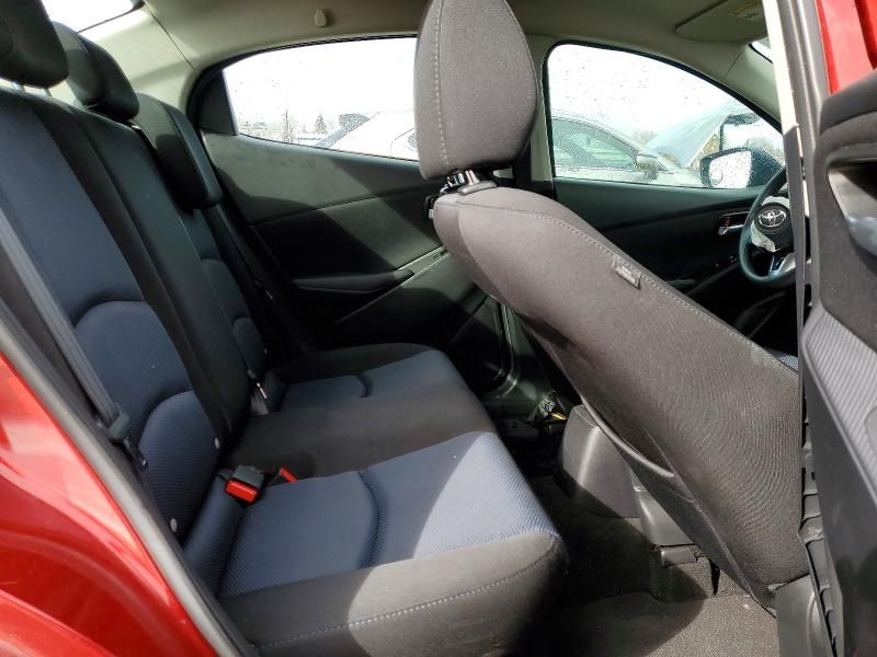 2017 Toyota Yaris ia