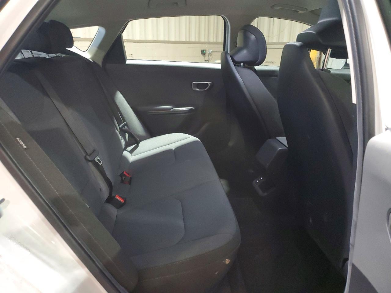 2025 KIA K4 lx