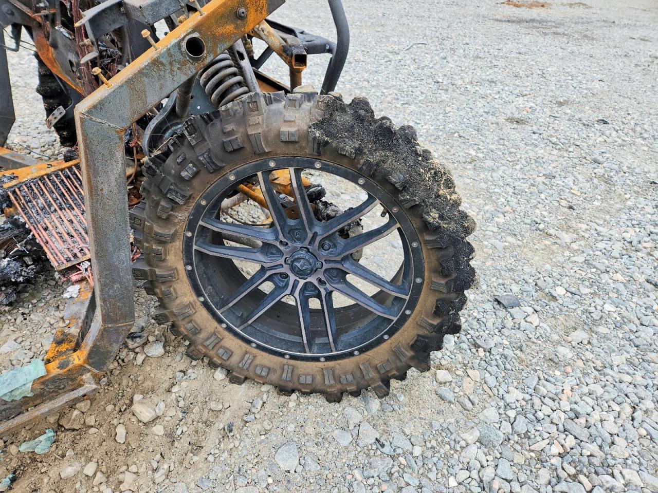 2022 Can-Am Defender Max Limited Cab HD10