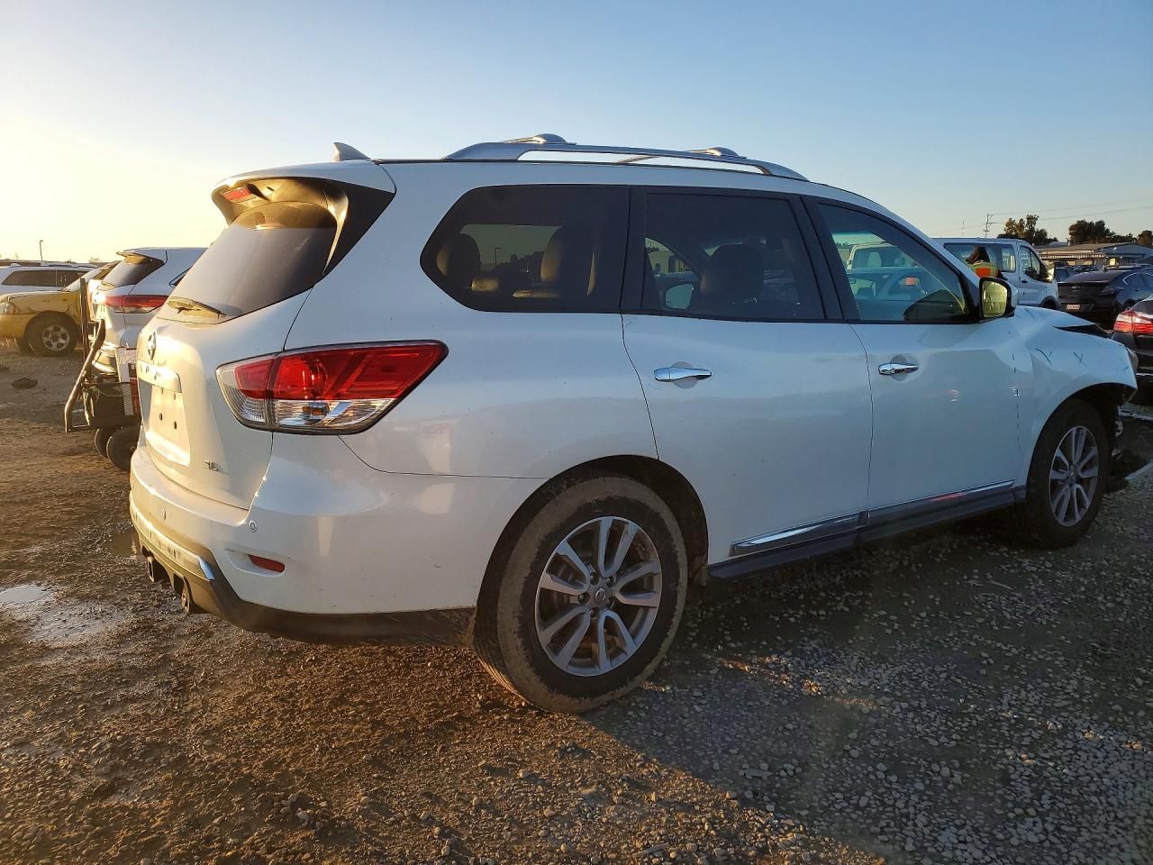2015 Nissan Pathfinder s