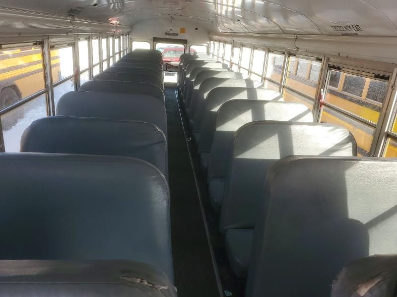 2013 C7ng 2013 Bluebird Vision-school bus