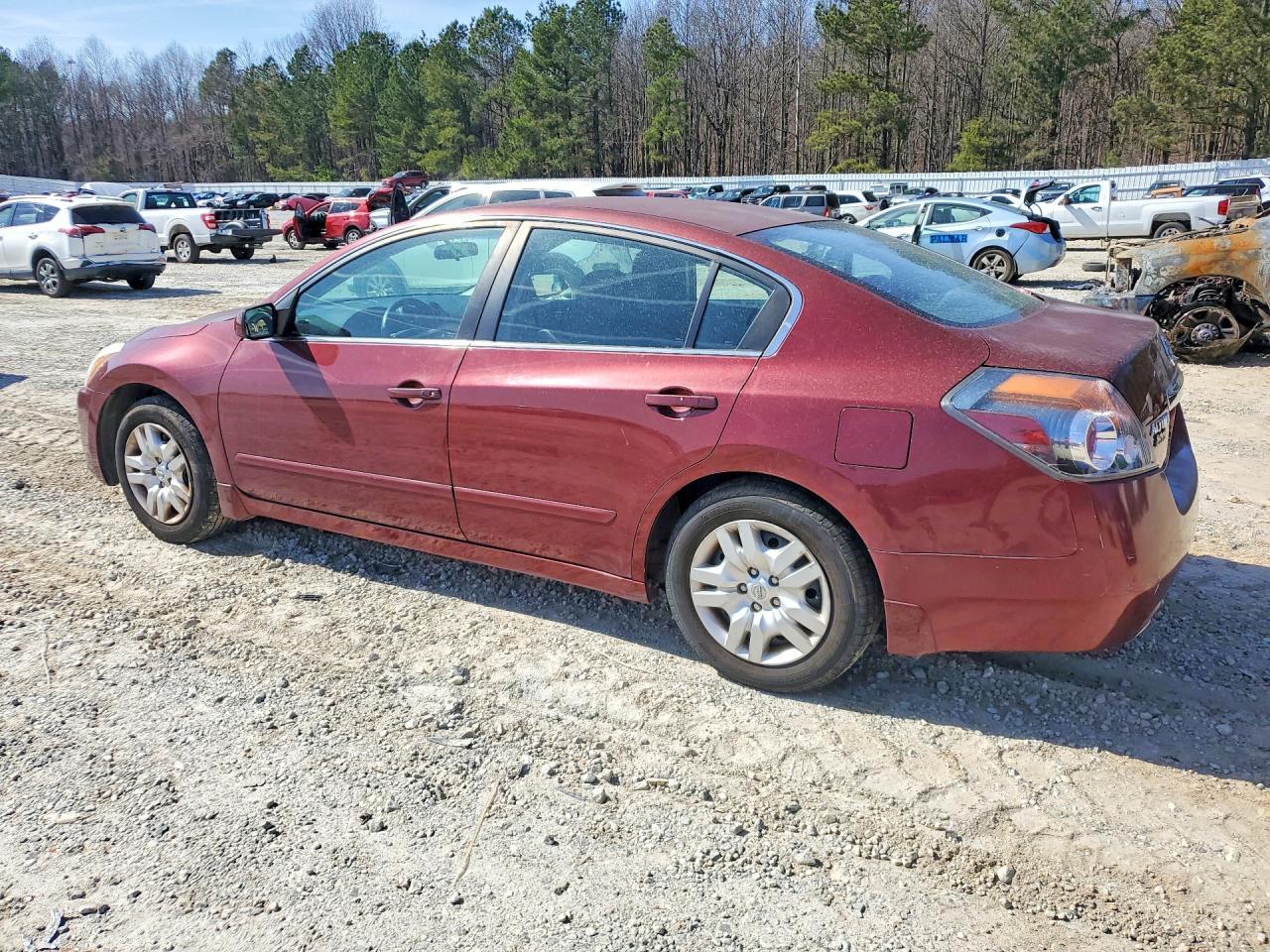 2010 Nissan Altima Base