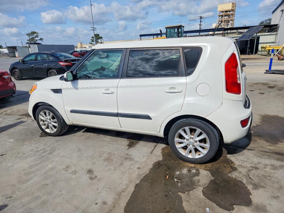 2013 KIA Soul +