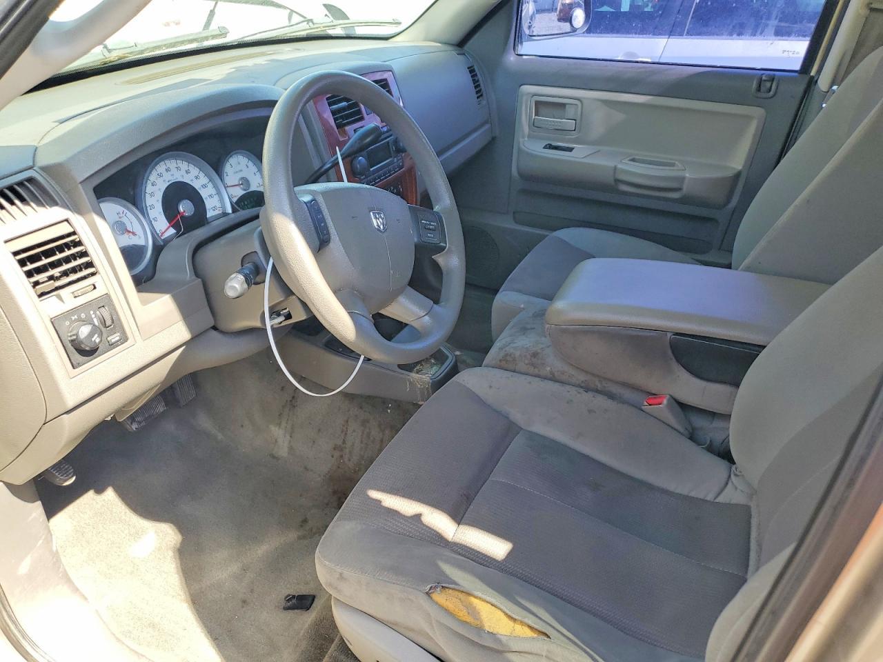 2005 Dodge Dakota Quad SLT
