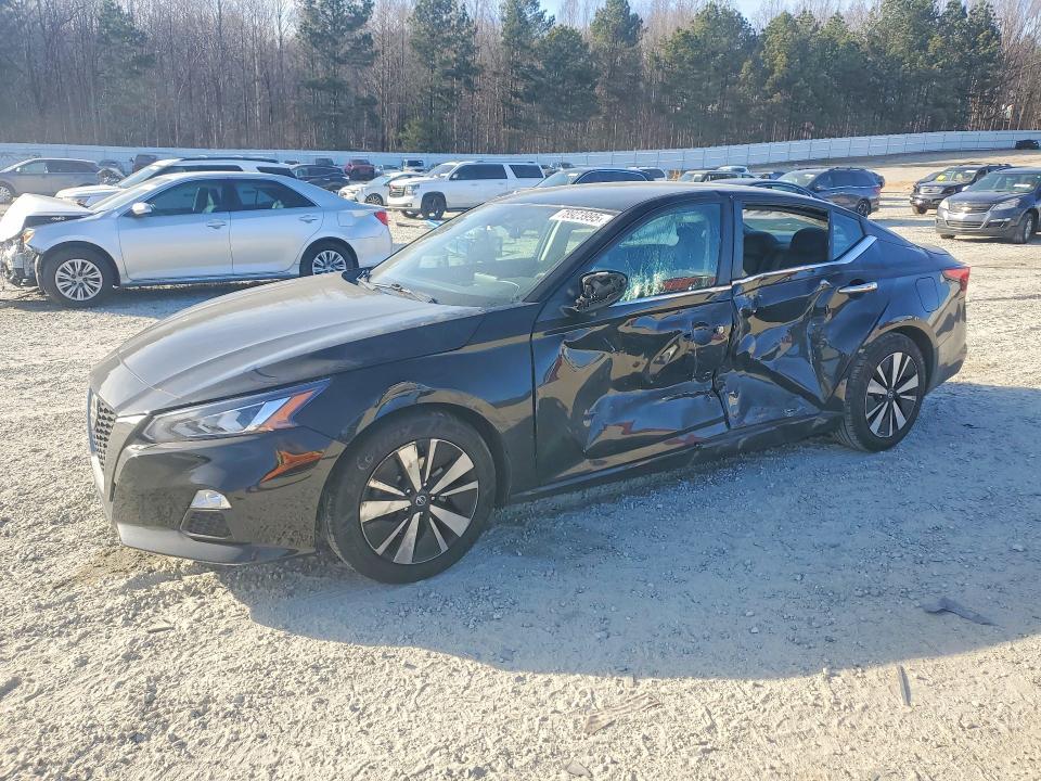 2021 Nissan Altima 2.5 sv