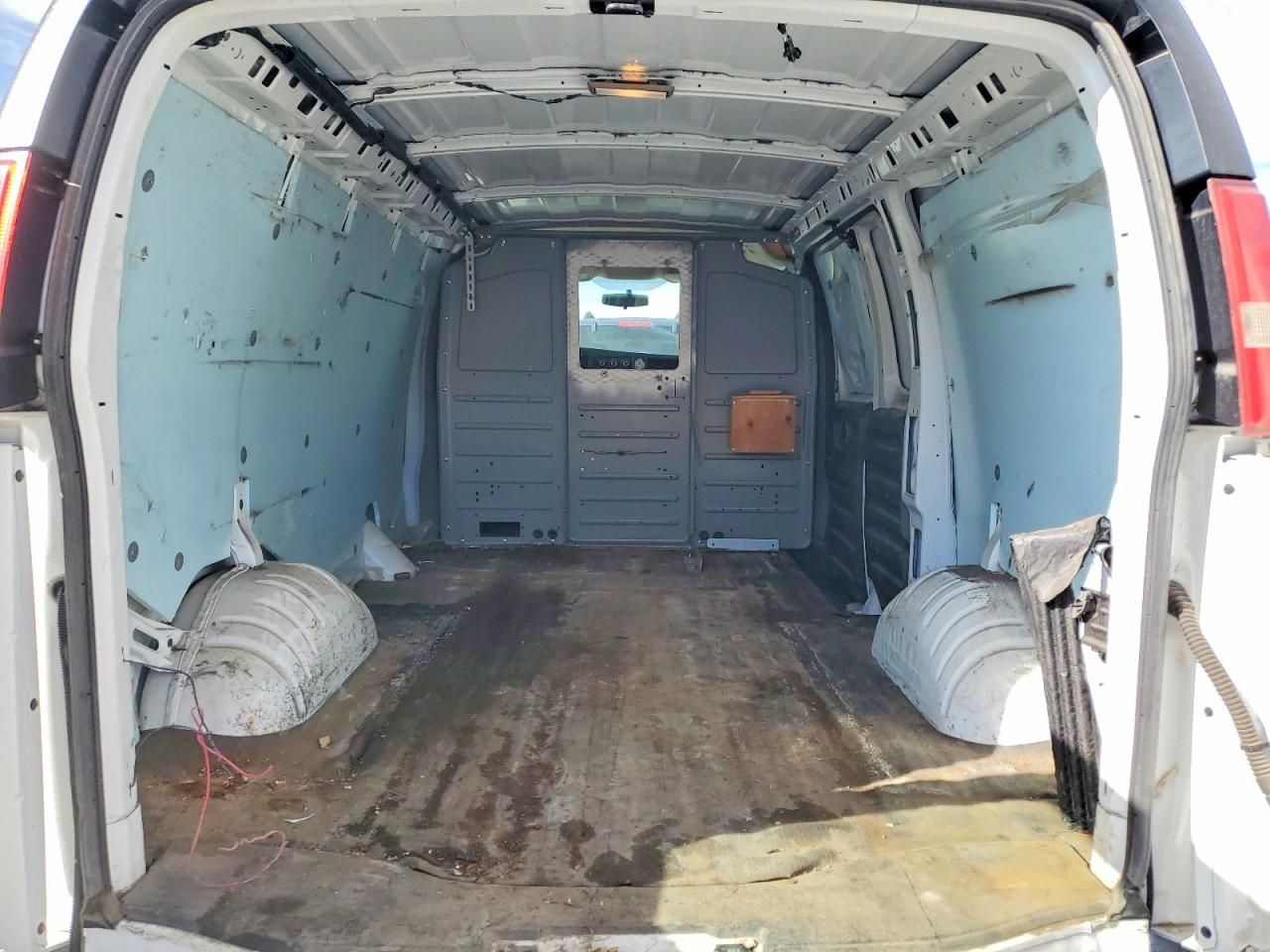 2011 Chevrolet Express 2500 Delivery van