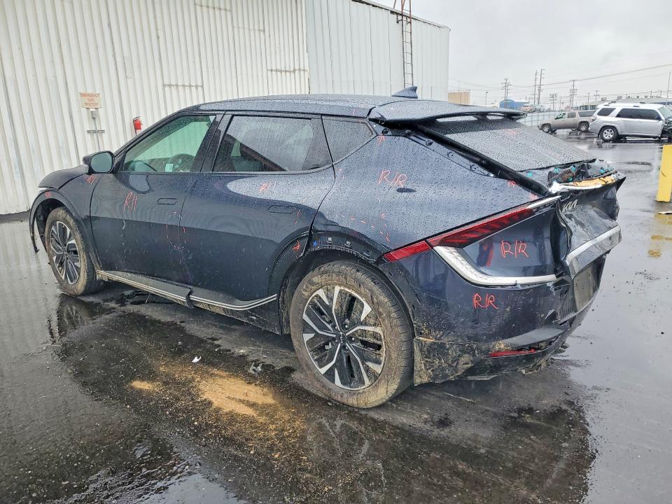 2023 KIA EV6 Light