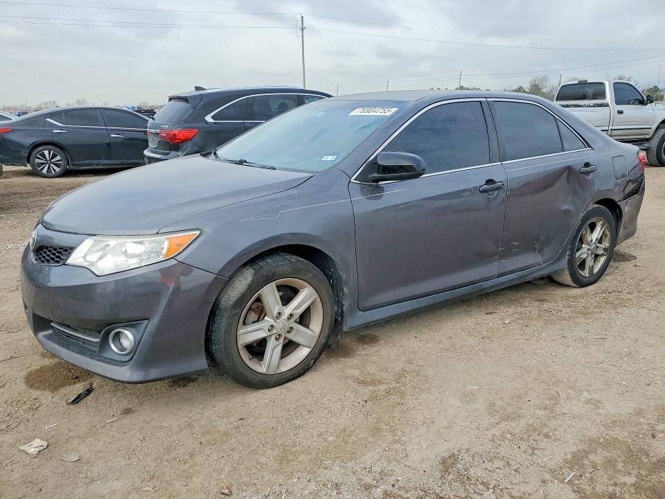 2013 Toyota Camry l