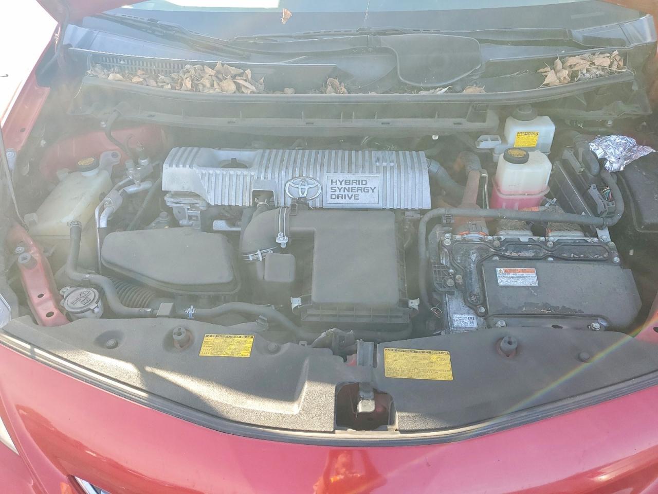 2013 Toyota Prius v Five