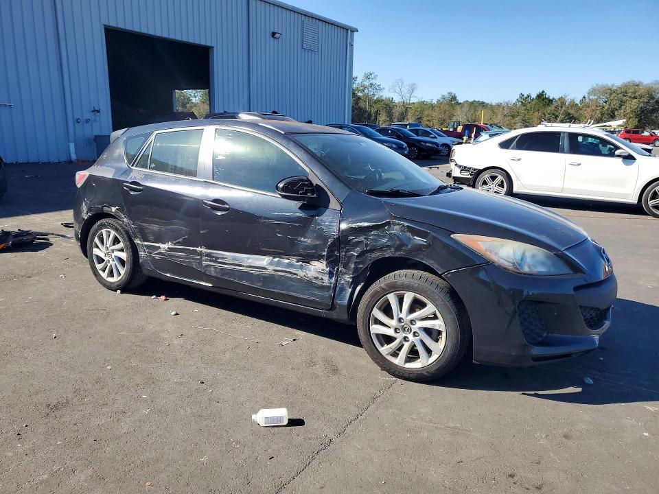 2013 Mazda 3 I