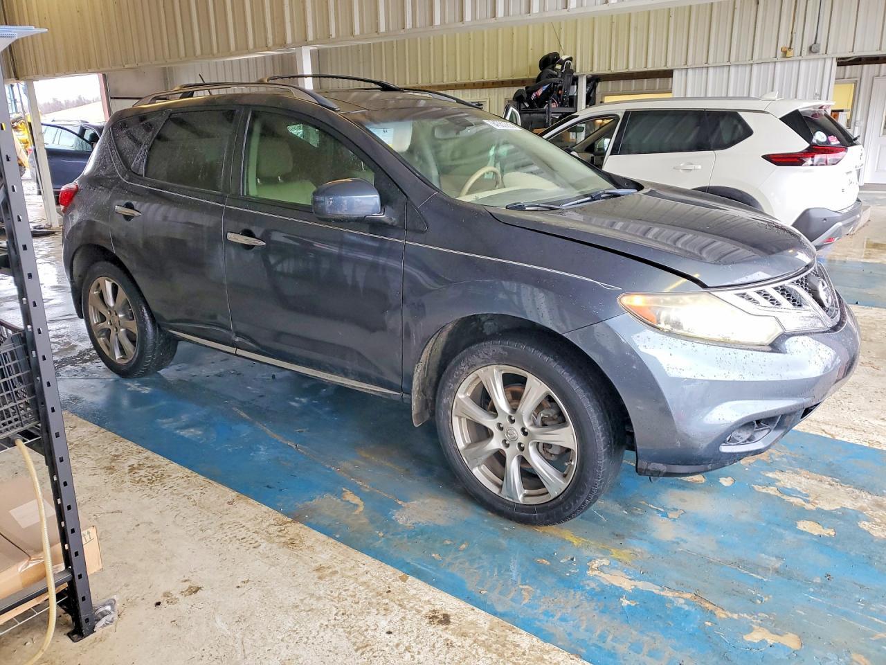 2013 Nissan Murano s
