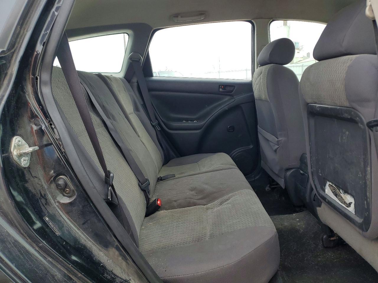 2005 Toyota Matrix Base