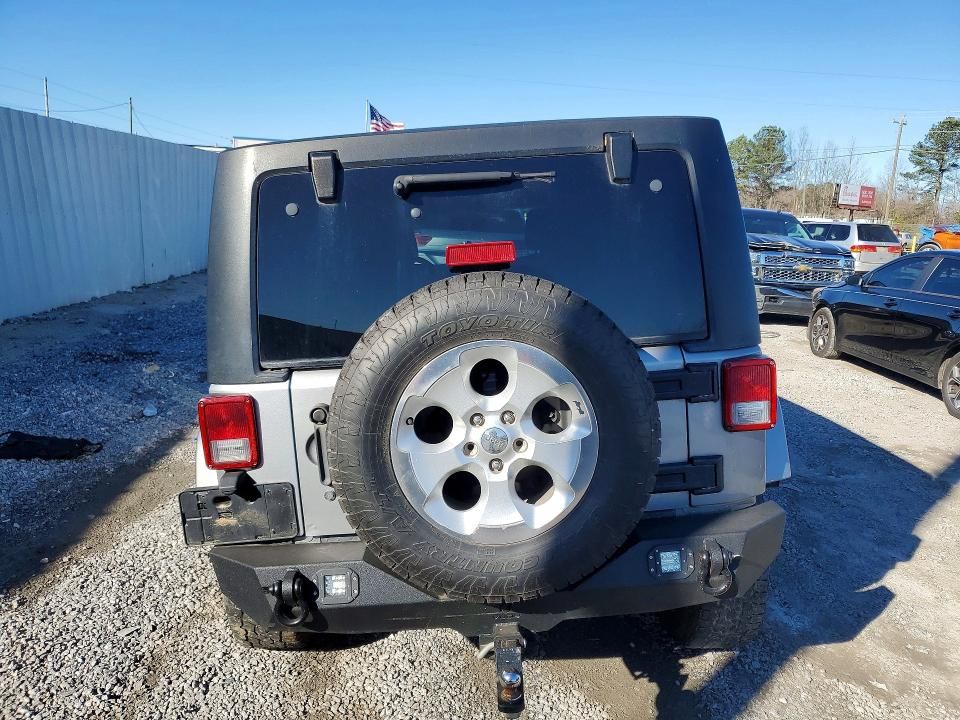 2013 Jeep Wrangler Unlimited Sahara