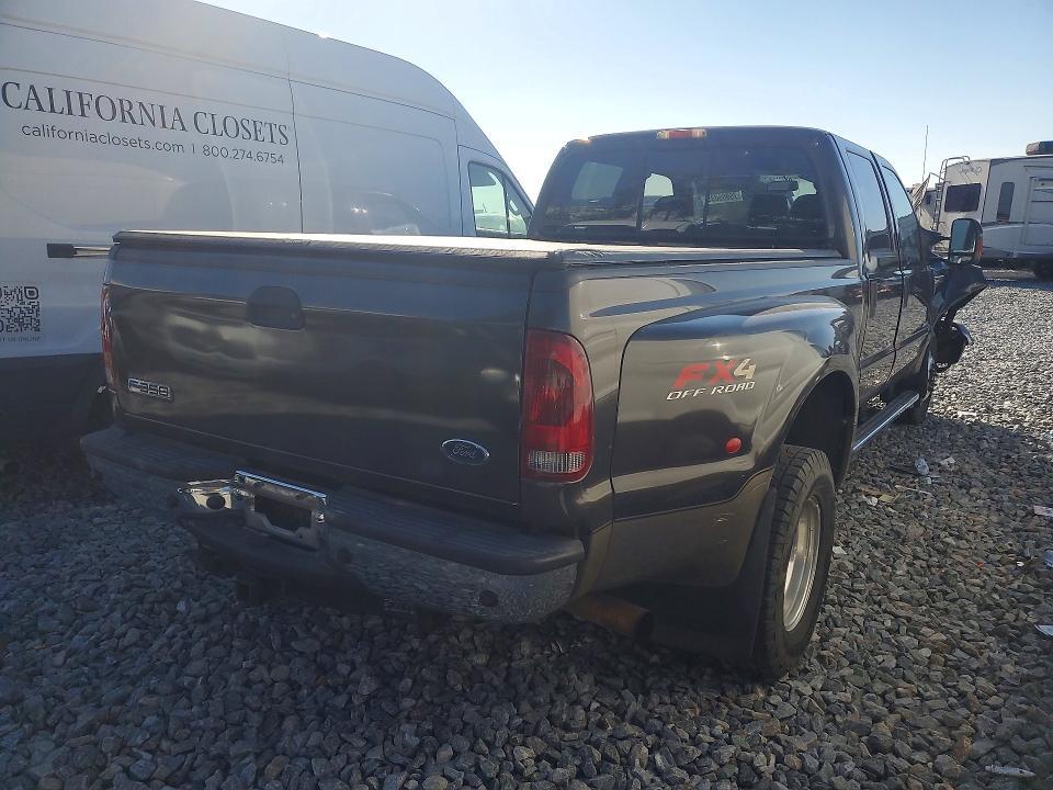 2006 Ford Super Duty F-350 W/D