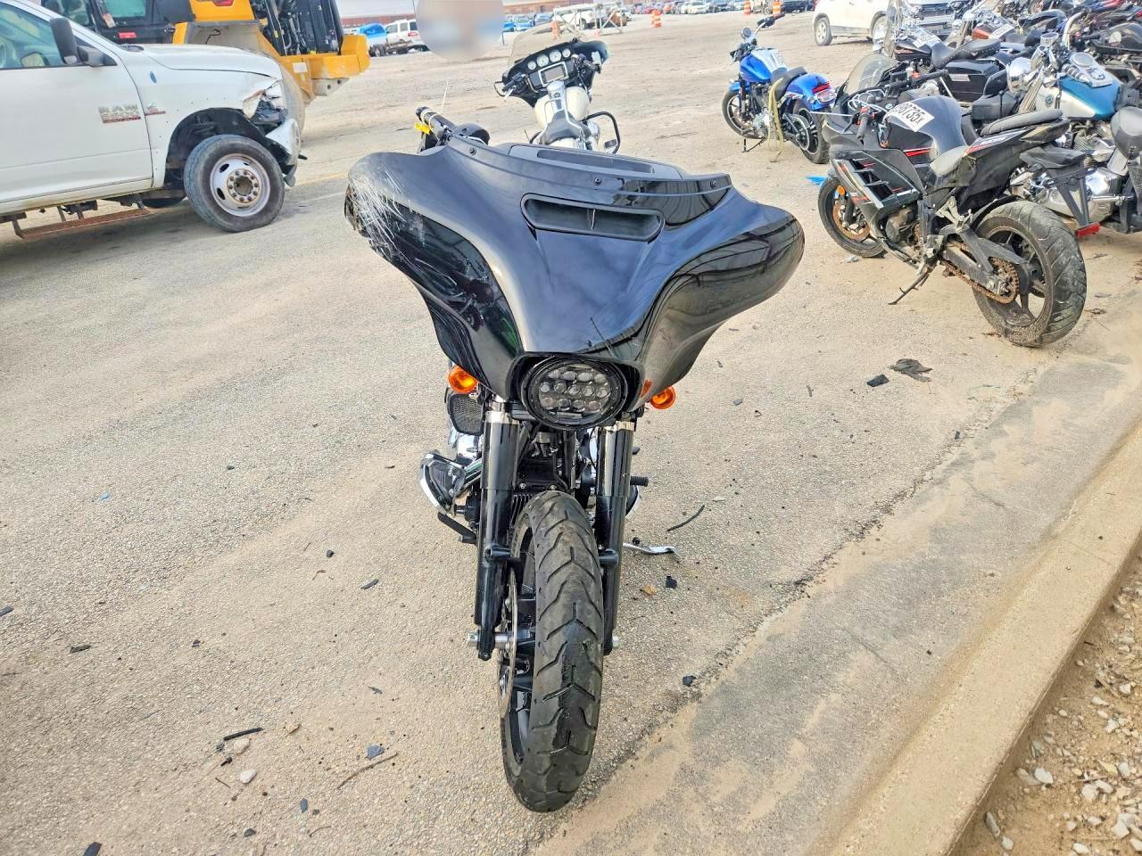 2023 Harley-Davidson Flhx