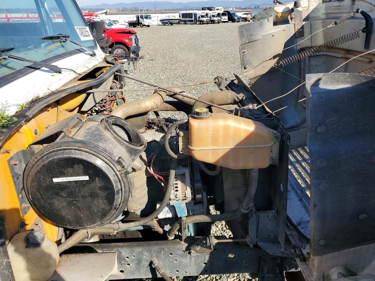 1997 International 4700 Chipper Truck