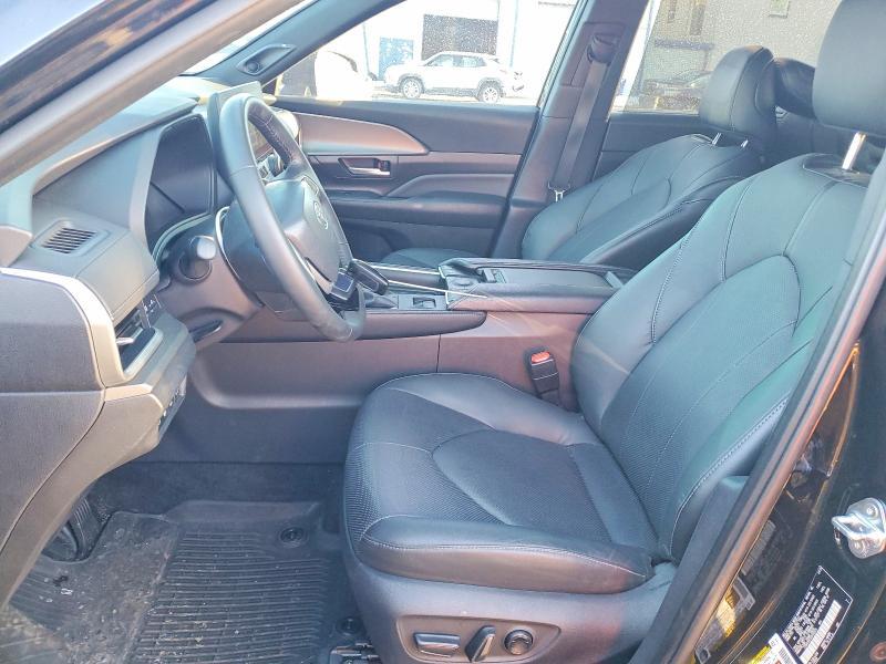 2025 Toyota Grand Highlander le