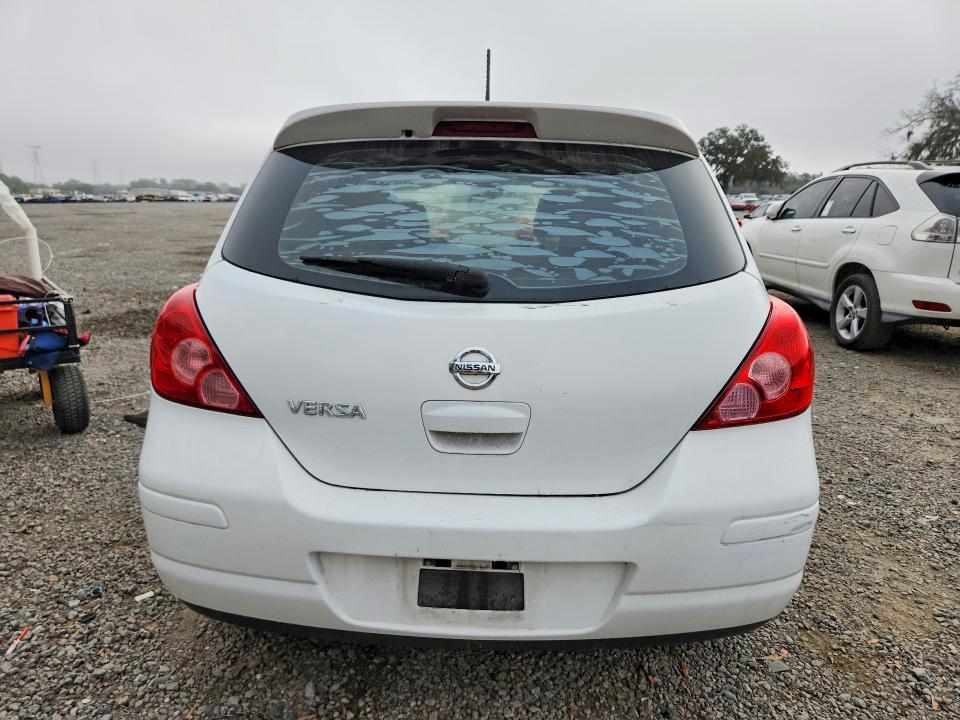 2011 Nissan Versa s