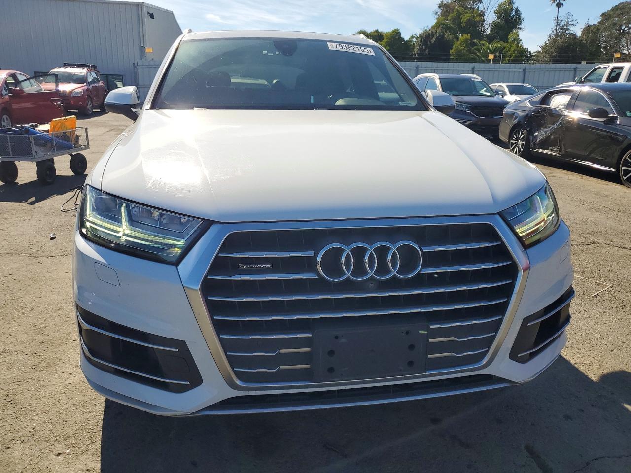 2017 Audi Q7 Premium Plus