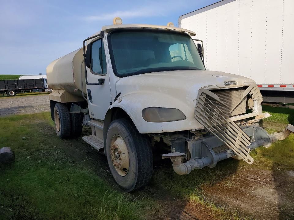 2004 Freightliner Business Class M2 Tank Truck