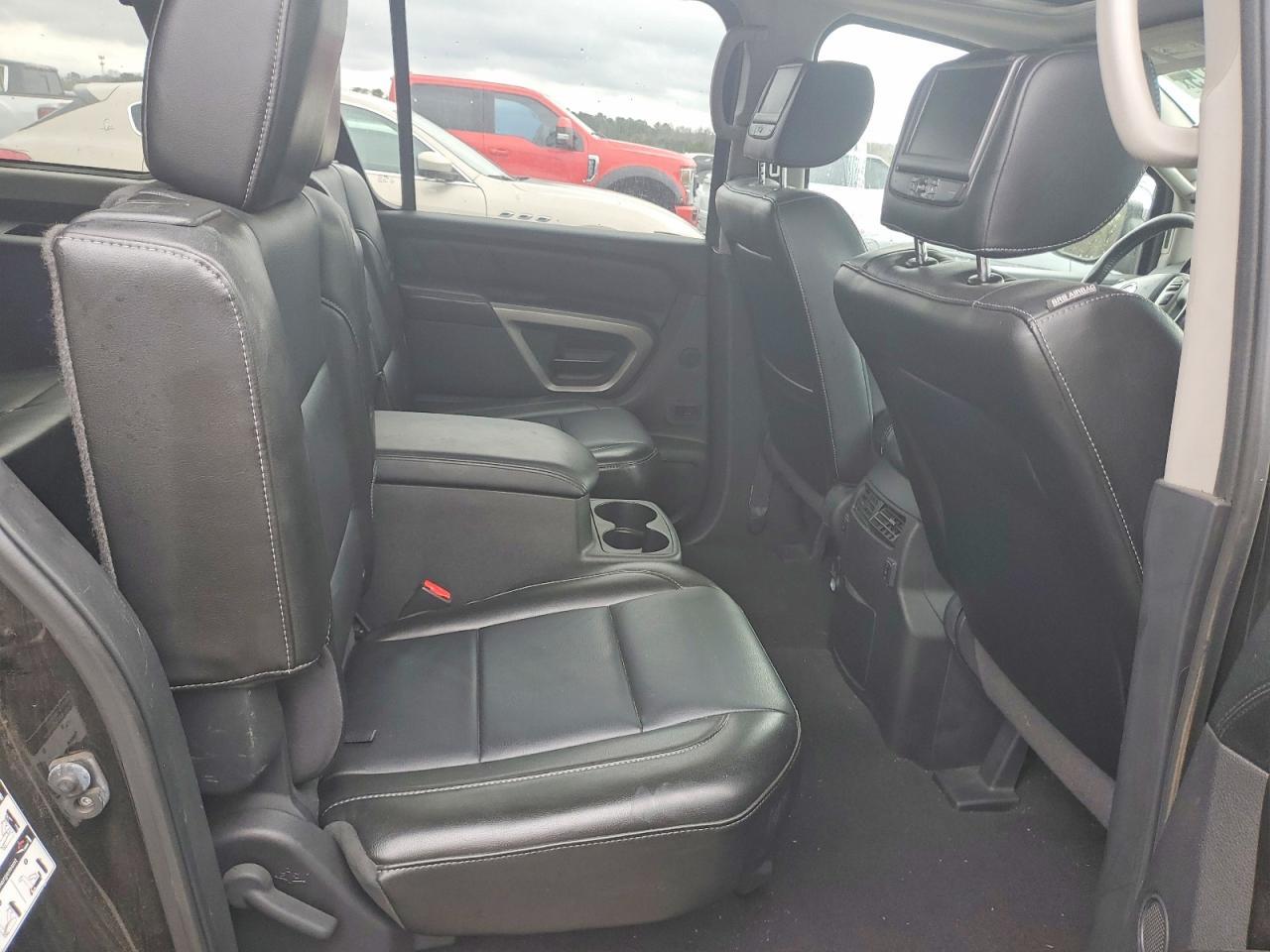 2015 Nissan Armada Platinum