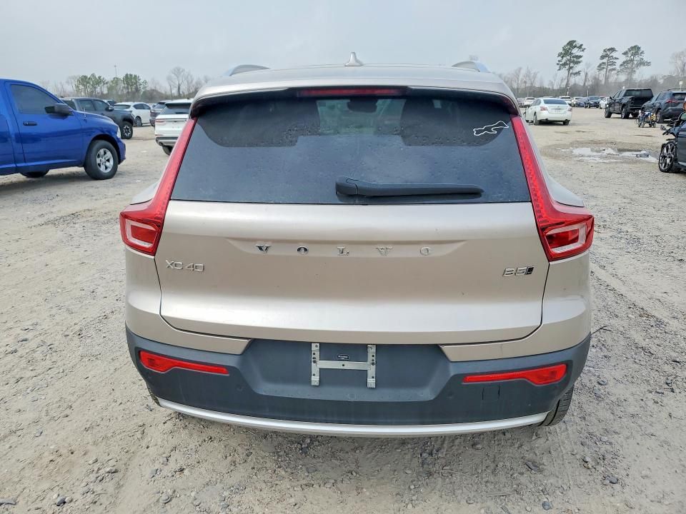 2023 Volvo Xc40 Ultimate