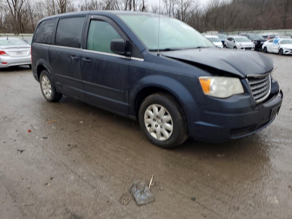 2009 Chrysler Town & Country lx