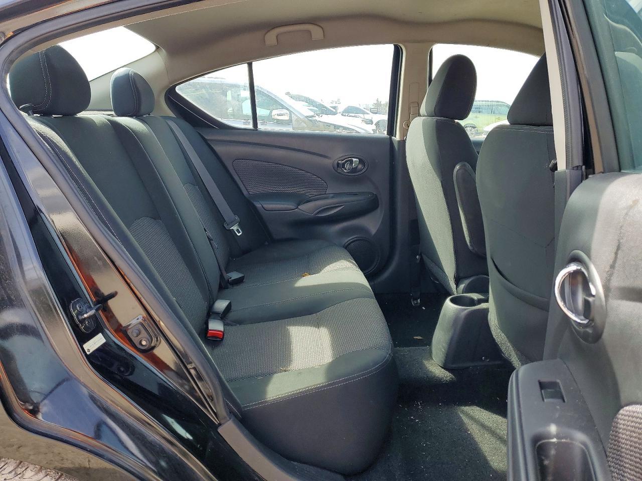 2019 Nissan Versa s