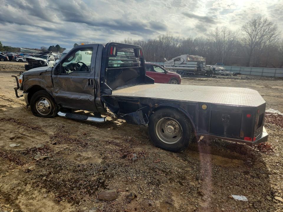 2011 Ford F350 Super Duty Flatbed Truck